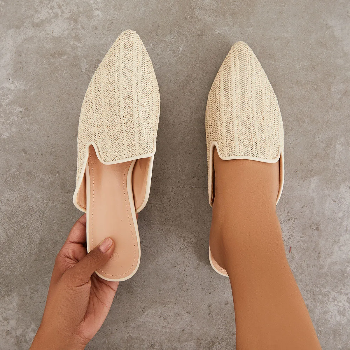 Sohiwoo Women Pointed Toe Cutout Slip on Backless Mules Flat Slide Loafers